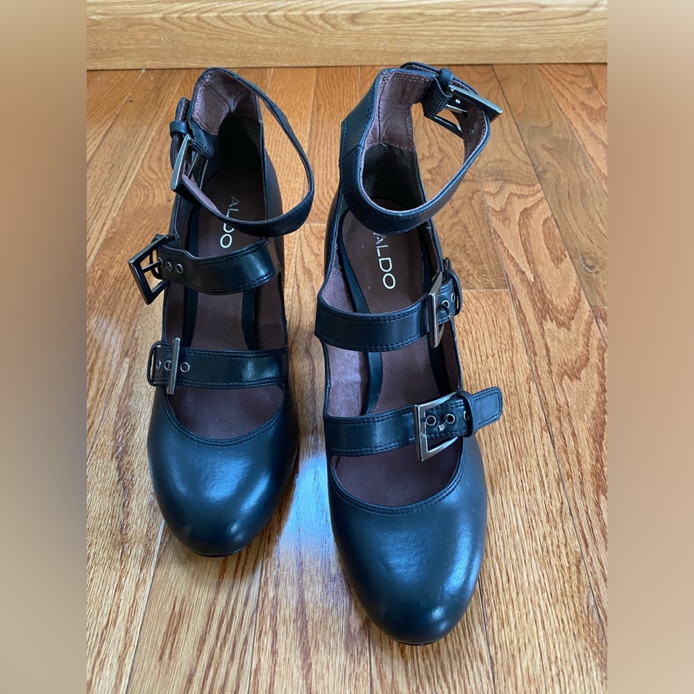 Aldo black heel women’s size 9.5